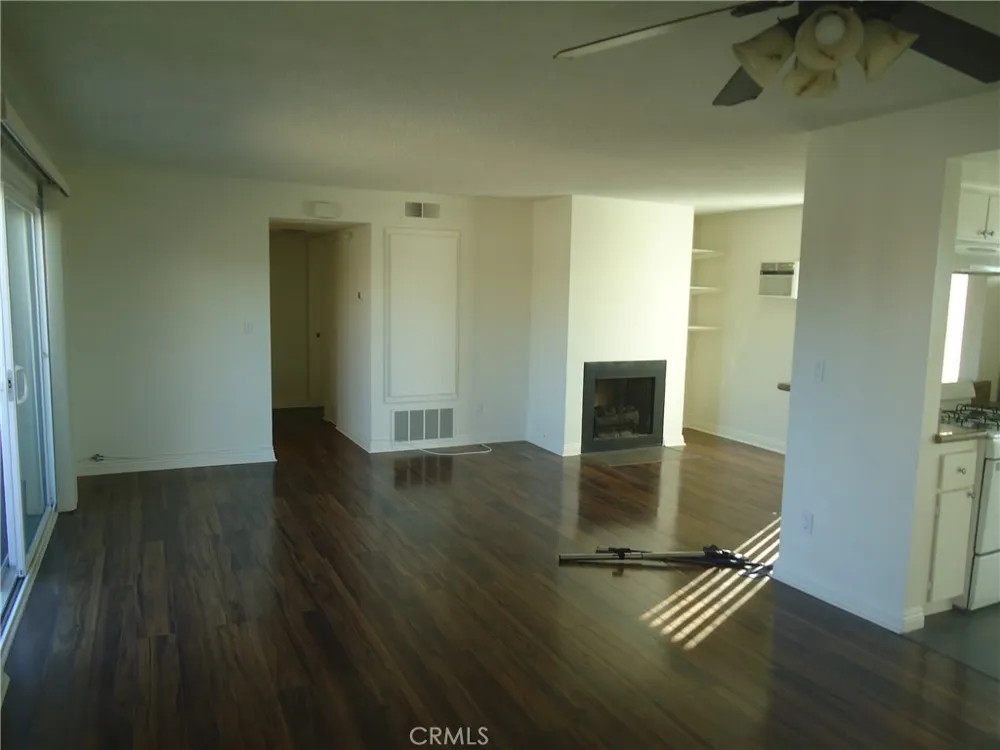 17762 Paseo #D Huntington Beach, CA 92647