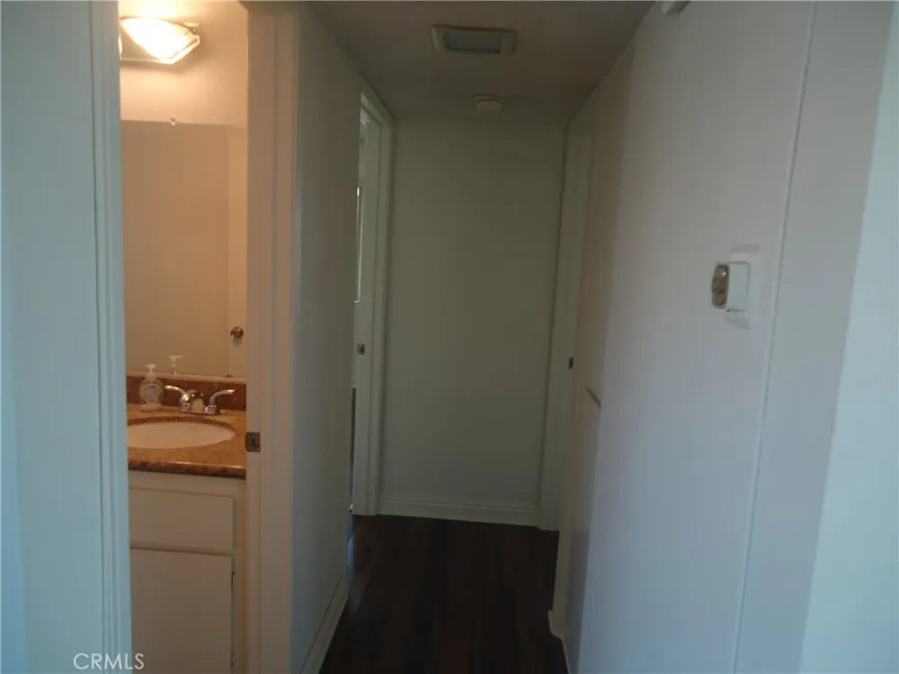 17762 Paseo #D Huntington Beach, CA 92647