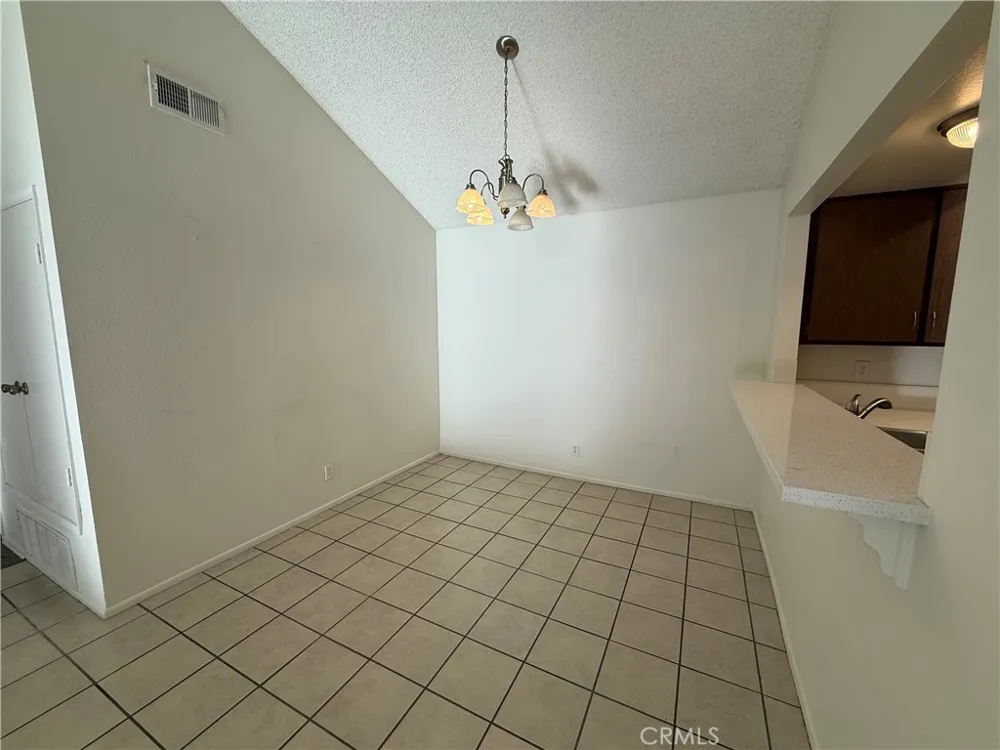 520 S Ranch View Circle #25 Anaheim, CA 92807