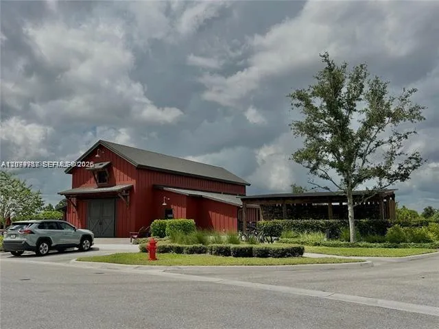 19853 Whispering Creek Rd #18853 Loxahatchee, FL 33470