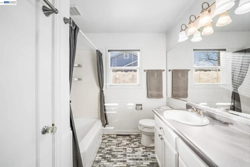 2342 Palm Ave Livermore, CA 94550