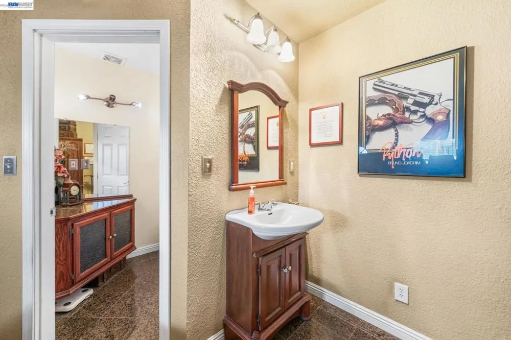 2342 Palm Ave Livermore, CA 94550