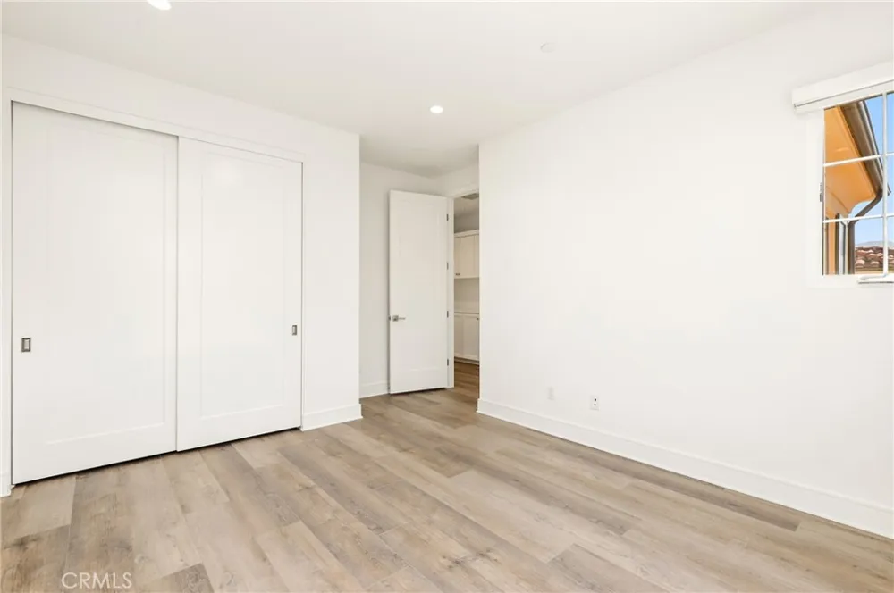 148 Villa Rdg Irvine, CA 92602