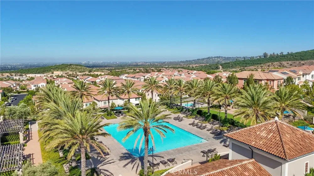 148 Villa Rdg Irvine, CA 92602