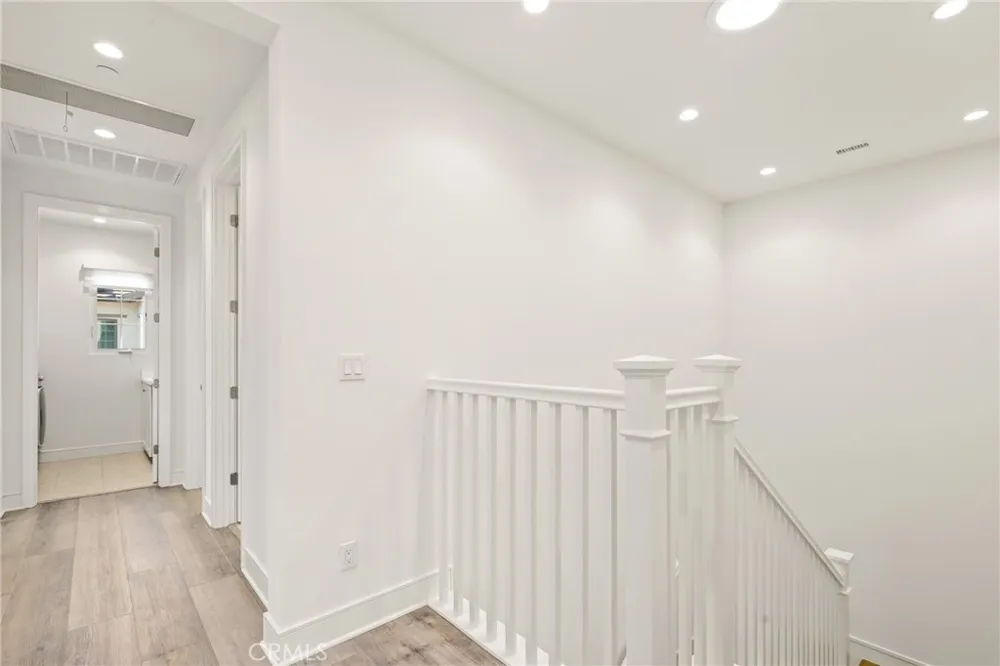 148 Villa Rdg Irvine, CA 92602