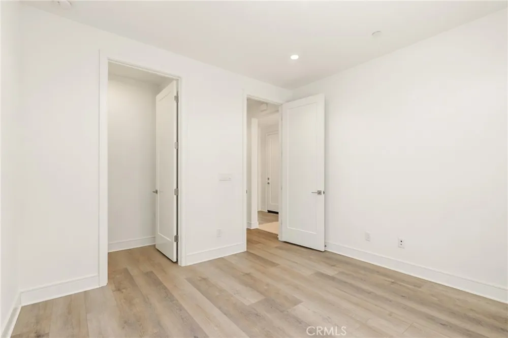 148 Villa Rdg Irvine, CA 92602