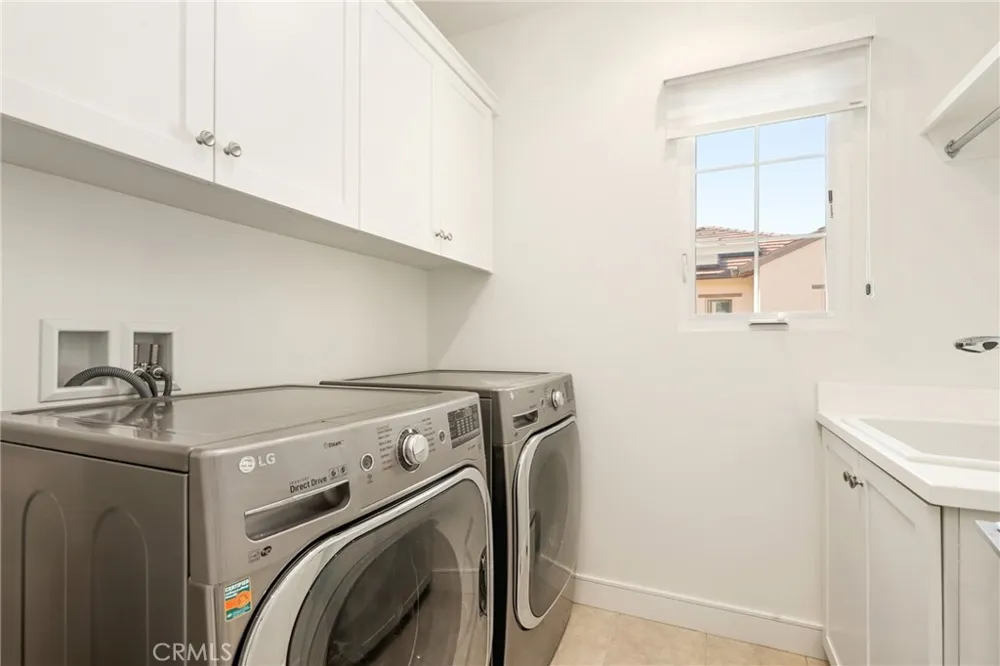 148 Villa Rdg Irvine, CA 92602