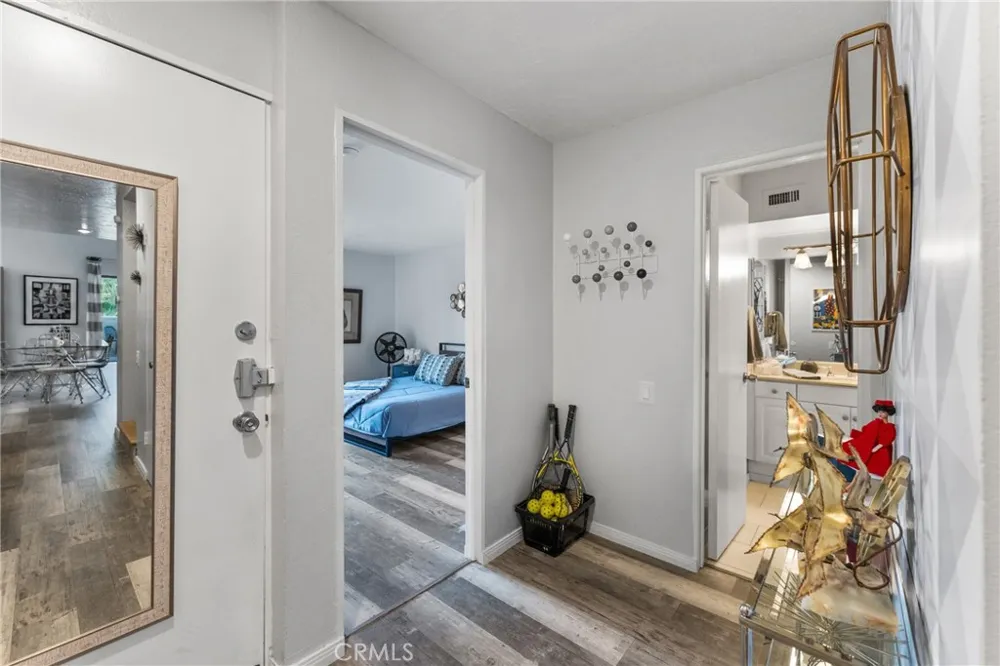 1655 E Palm Canyon #708 Palm Springs, CA 92264