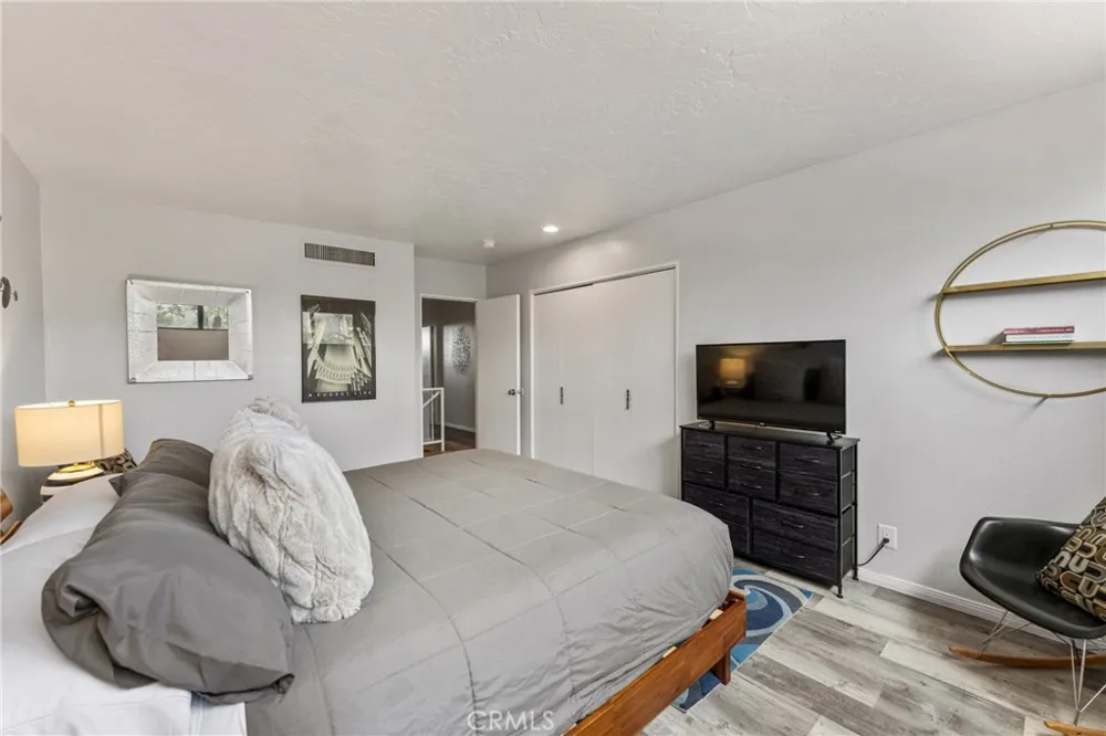 1655 E Palm Canyon #708 Palm Springs, CA 92264