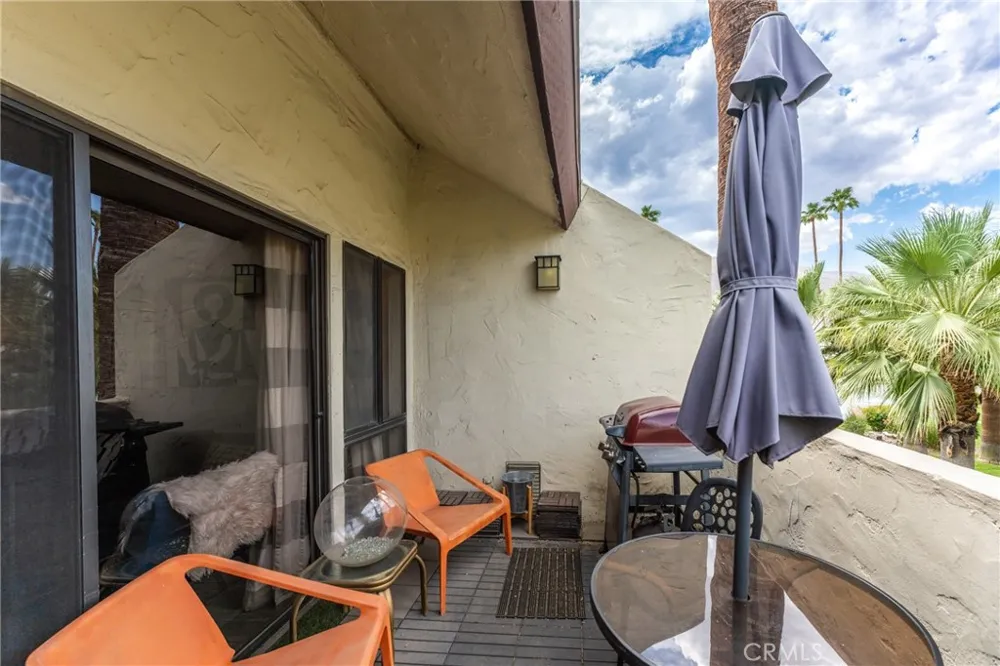 1655 E Palm Canyon #708 Palm Springs, CA 92264