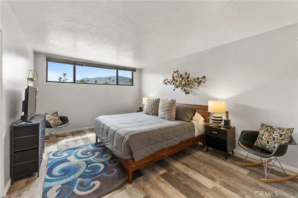 1655 E Palm Canyon #708 Palm Springs, CA 92264