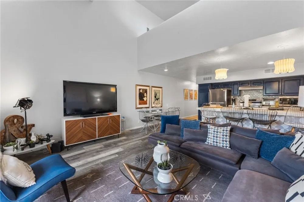 1655 E Palm Canyon #708 Palm Springs, CA 92264