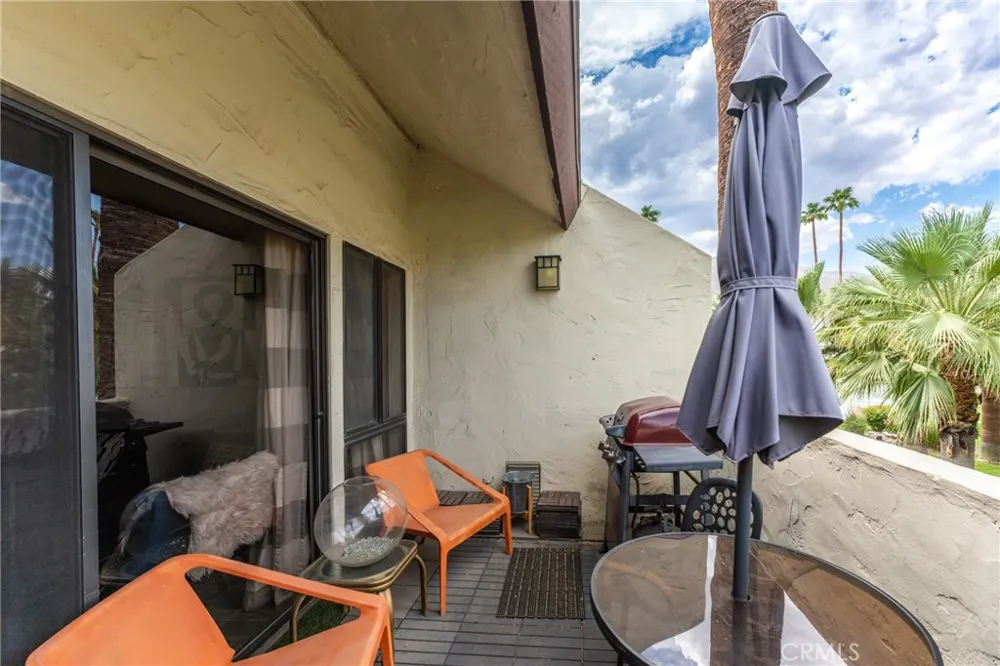 1655 E Palm Canyon #708 Palm Springs, CA 92264