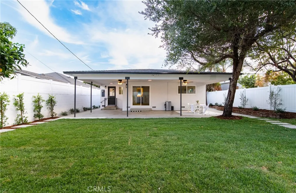 820 W Harding Montebello, CA 90640