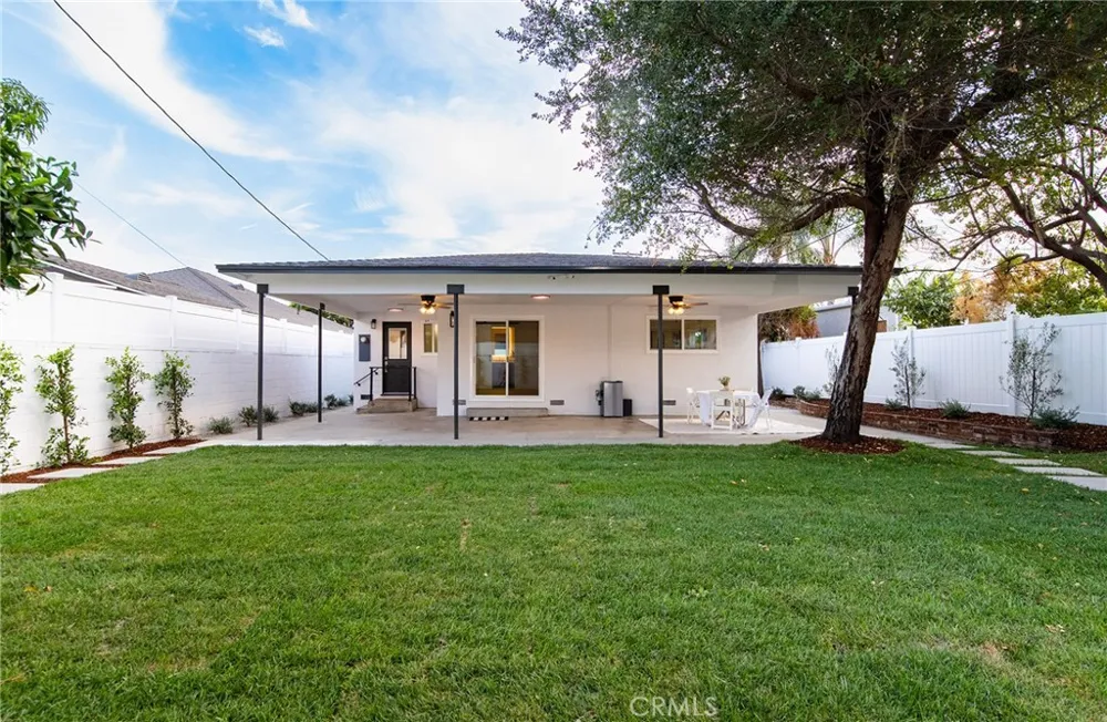 820 W Harding Montebello, CA 90640