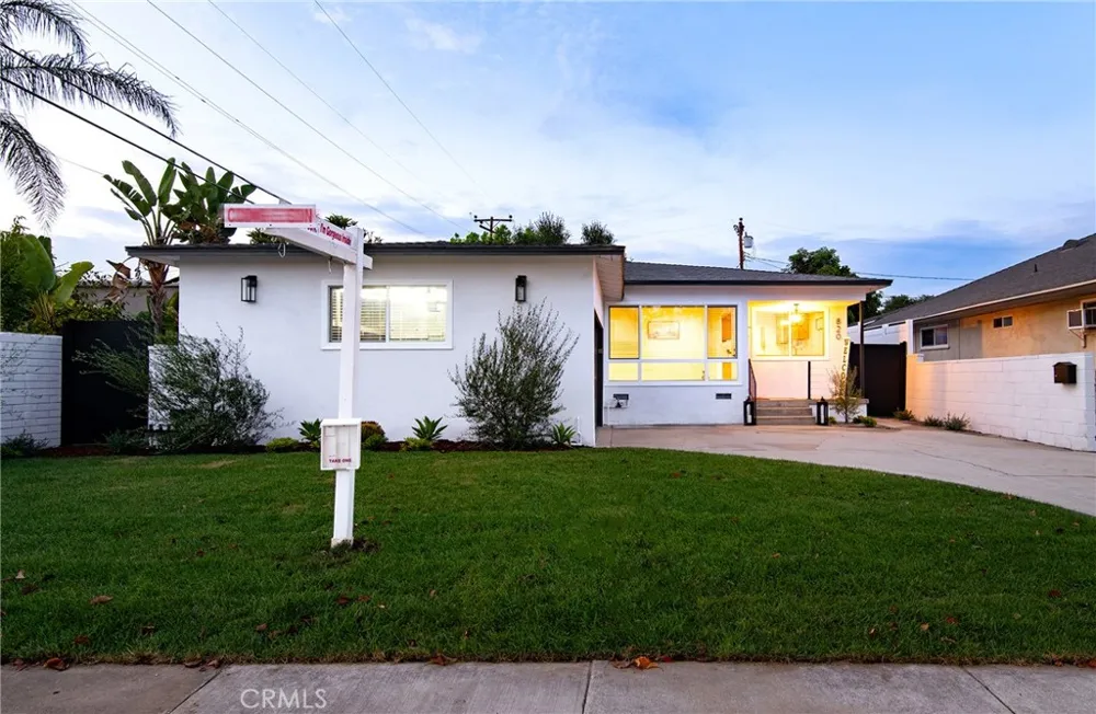 820 W Harding Montebello, CA 90640
