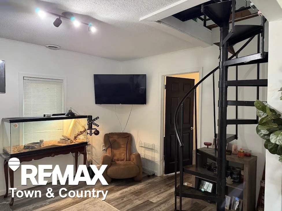 3238 Newton Road Commerce Charter Township, MI 48382