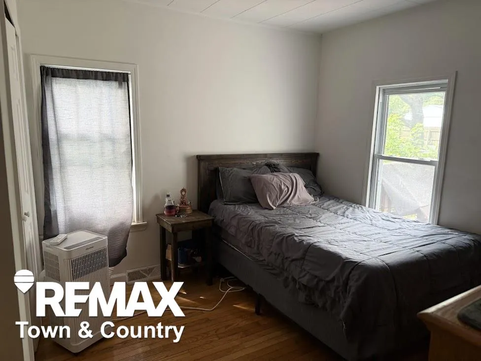 3238 Newton Road Commerce Charter Township, MI 48382