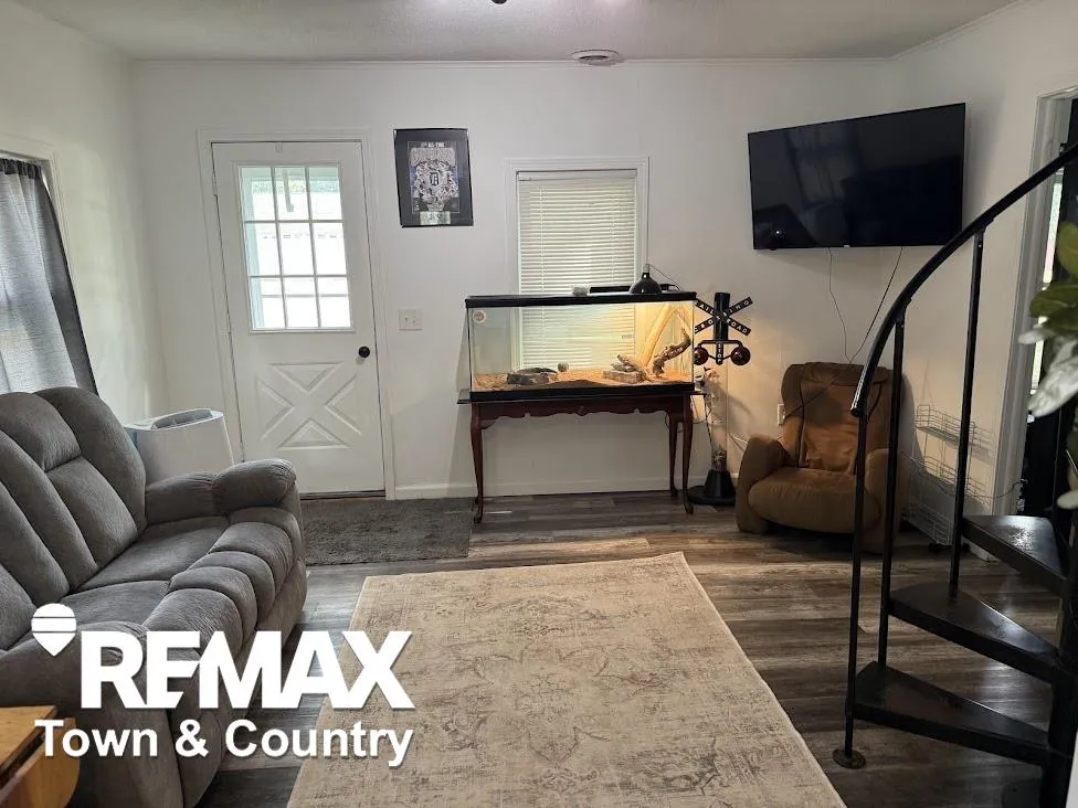 3238 Newton Road Commerce Charter Township, MI 48382