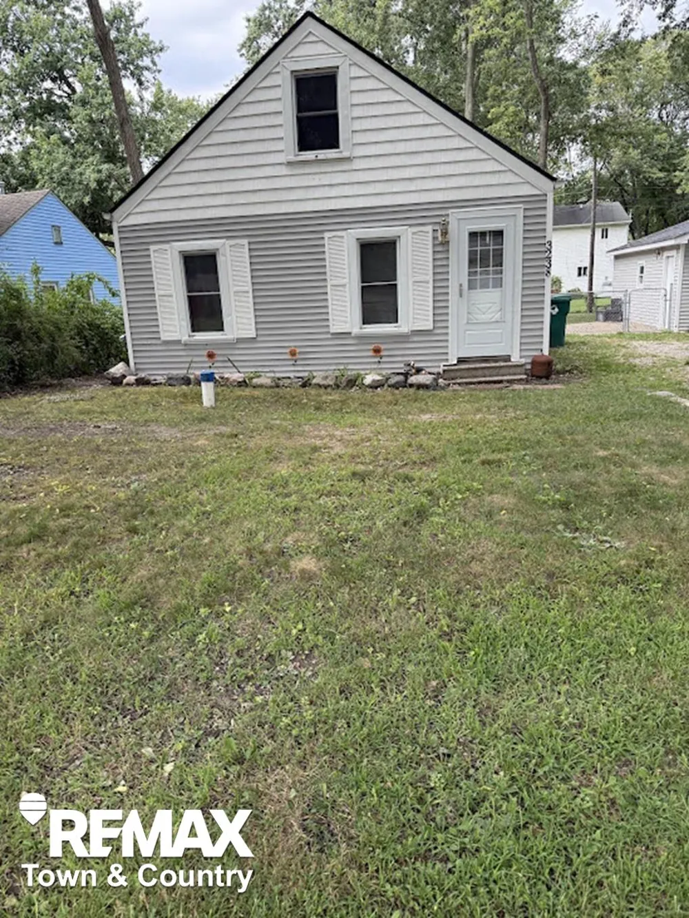 3238 Newton Road Commerce Charter Township, MI 48382