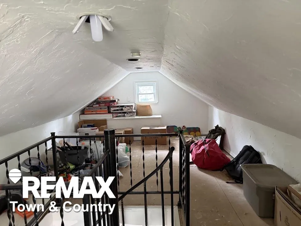 3238 Newton Road Commerce Charter Township, MI 48382