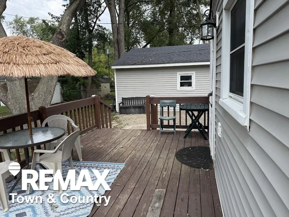 3238 Newton Road Commerce Charter Township, MI 48382