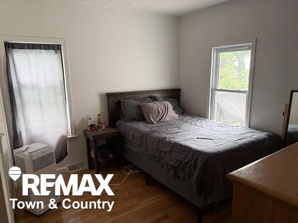 3238 Newton Road Commerce Charter Township, MI 48382
