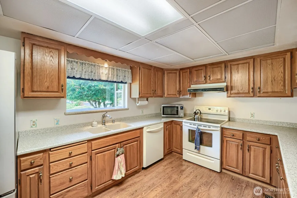 16108 43rd Street E Sumner, WA 98391