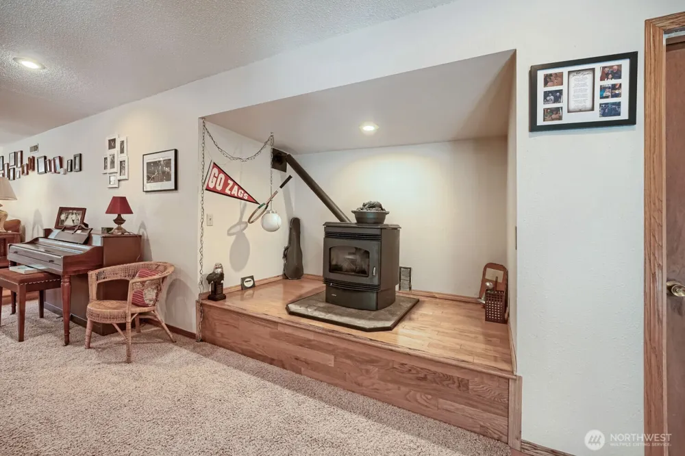 16108 43rd Street E Sumner, WA 98391