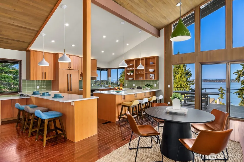 10793 NE Bill Point Drive Bainbridge Island, WA 98110