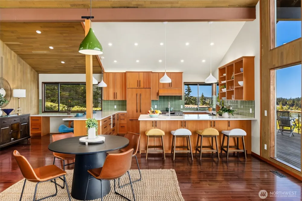 10793 NE Bill Point Drive Bainbridge Island, WA 98110
