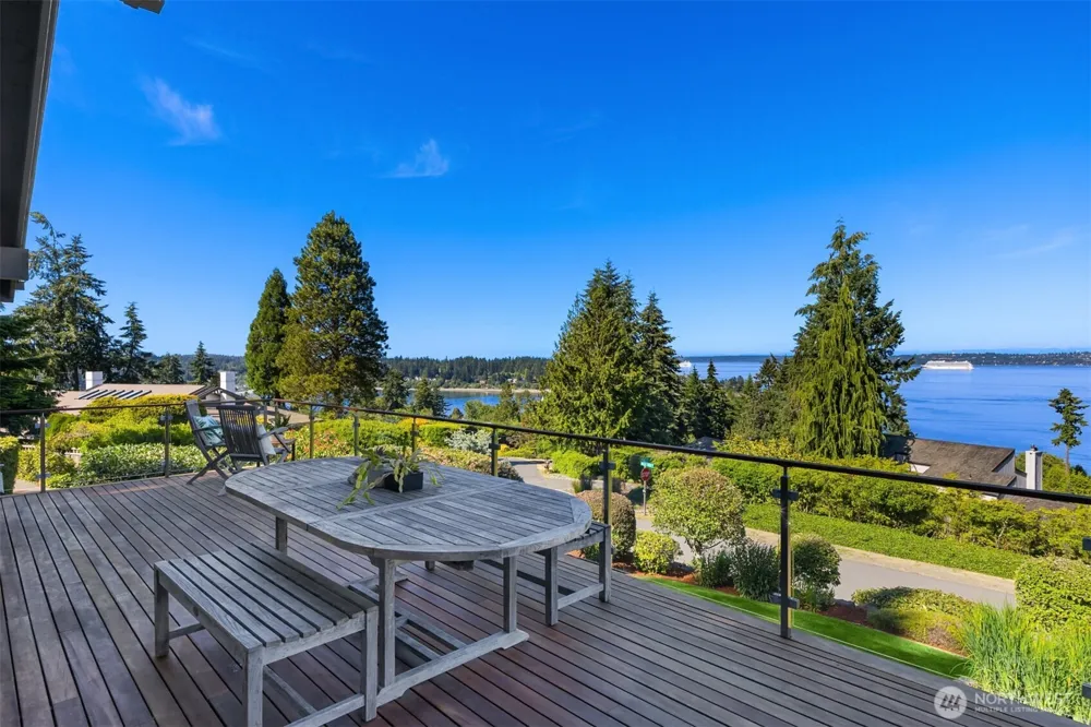 10793 NE Bill Point Drive Bainbridge Island, WA 98110