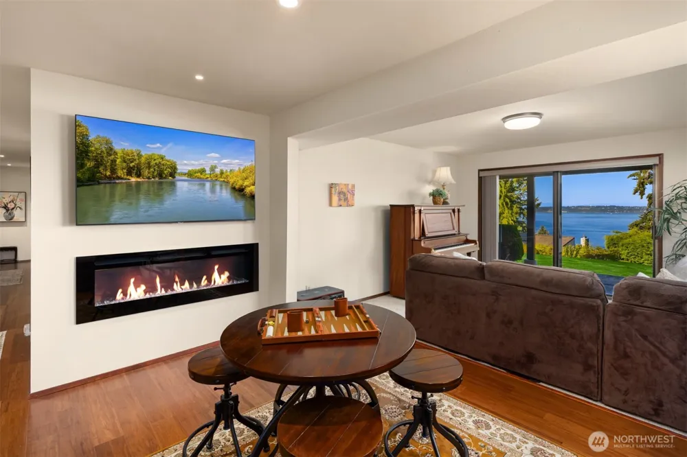 10793 NE Bill Point Drive Bainbridge Island, WA 98110