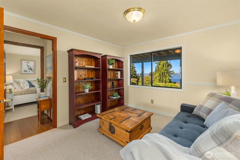 10793 NE Bill Point Drive Bainbridge Island, WA 98110