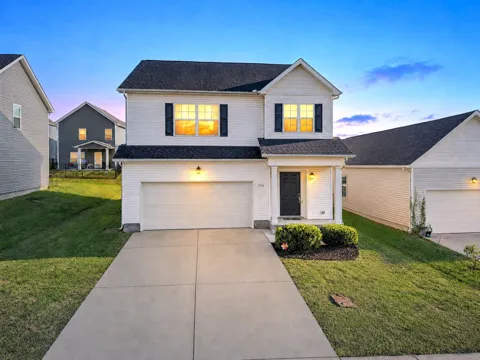 206 Triple Crown Ct