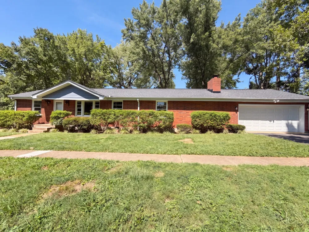 220 Haywood Ln Nashville, TN 37211