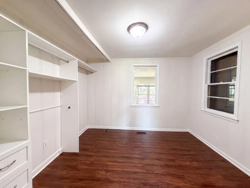 220 Haywood Ln Nashville, TN 37211