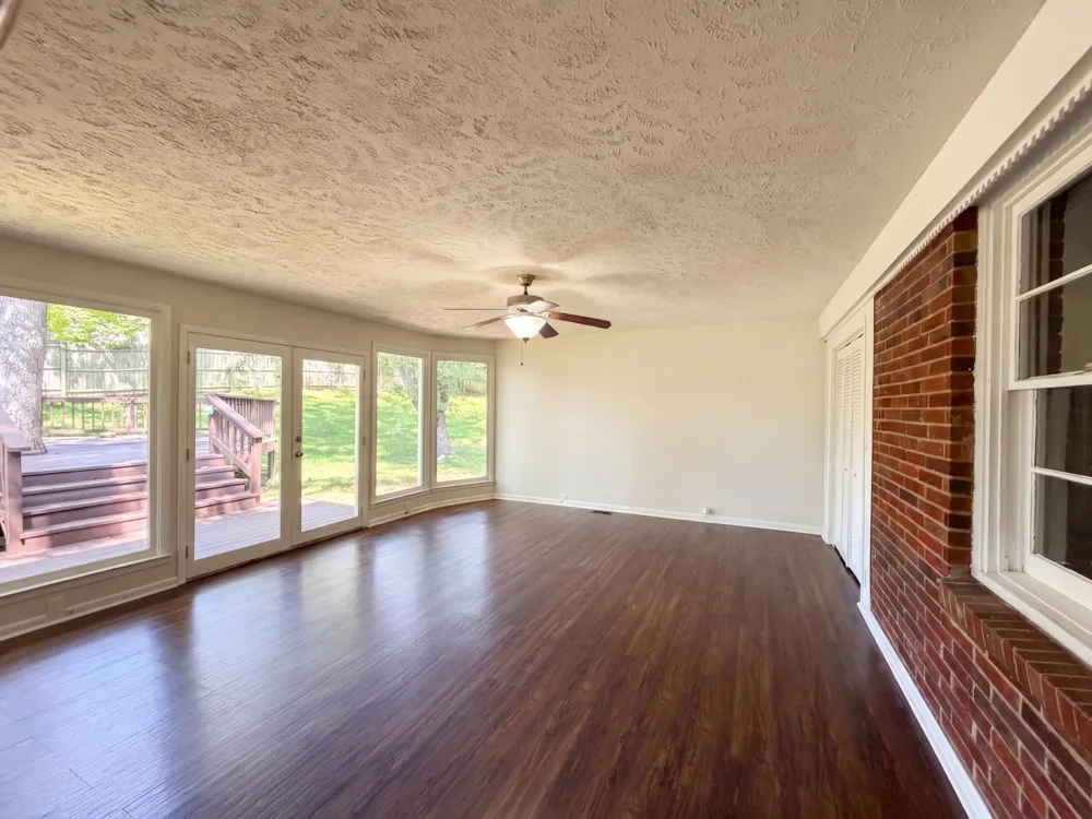 220 Haywood Ln Nashville, TN 37211