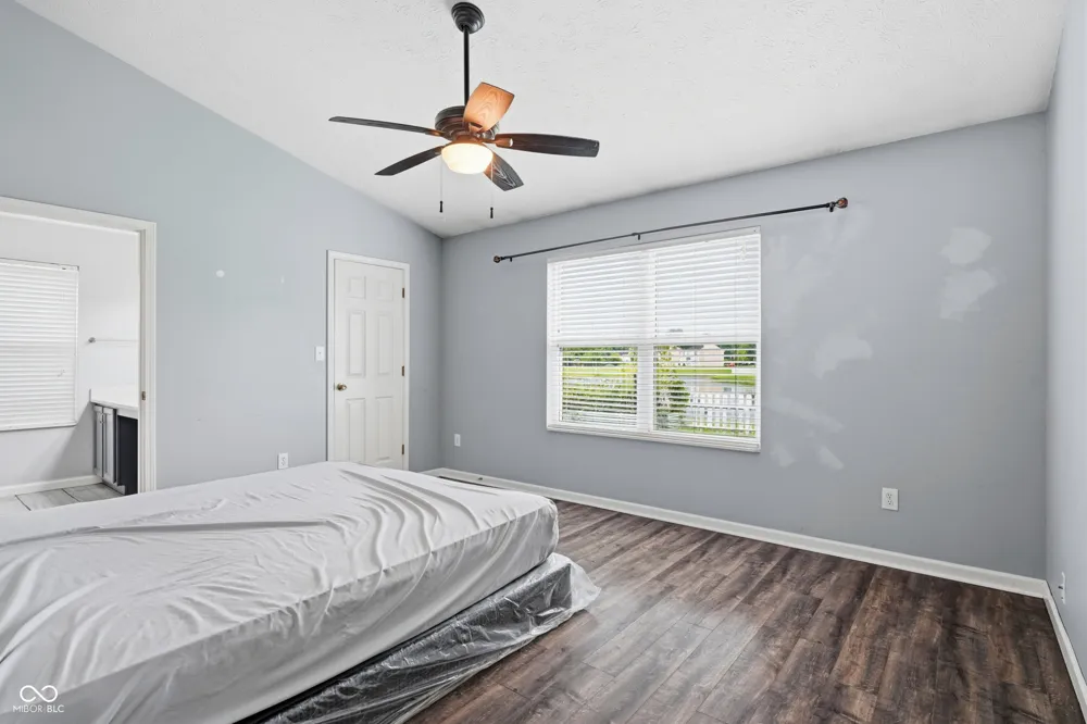 3217 Creekshore Drive Indianapolis, IN 46268