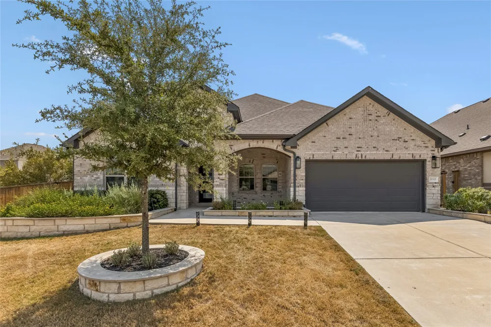 20321 Clare Island Bend Pflugerville, TX 78660