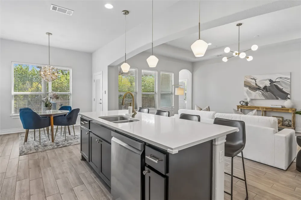 20321 Clare Island Bend Pflugerville, TX 78660
