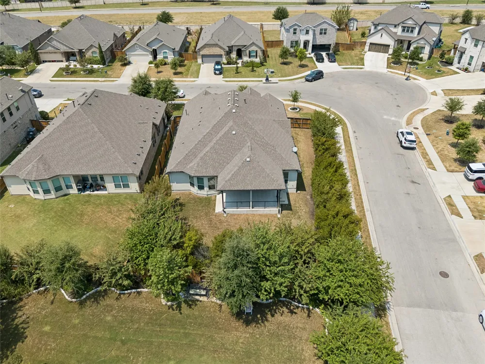 20321 Clare Island Bend Pflugerville, TX 78660