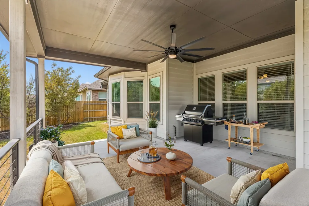 20321 Clare Island Bend Pflugerville, TX 78660