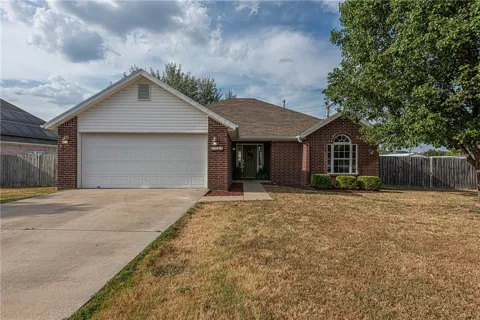 1242 Fox Trail Drive