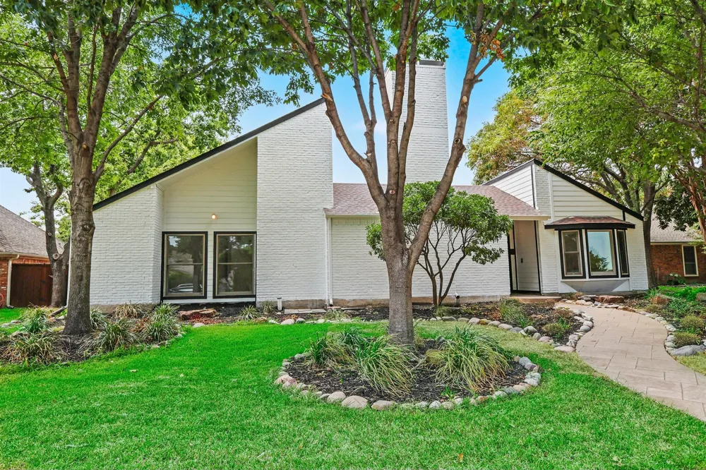 1905 Violet Circle Richardson, TX 75080