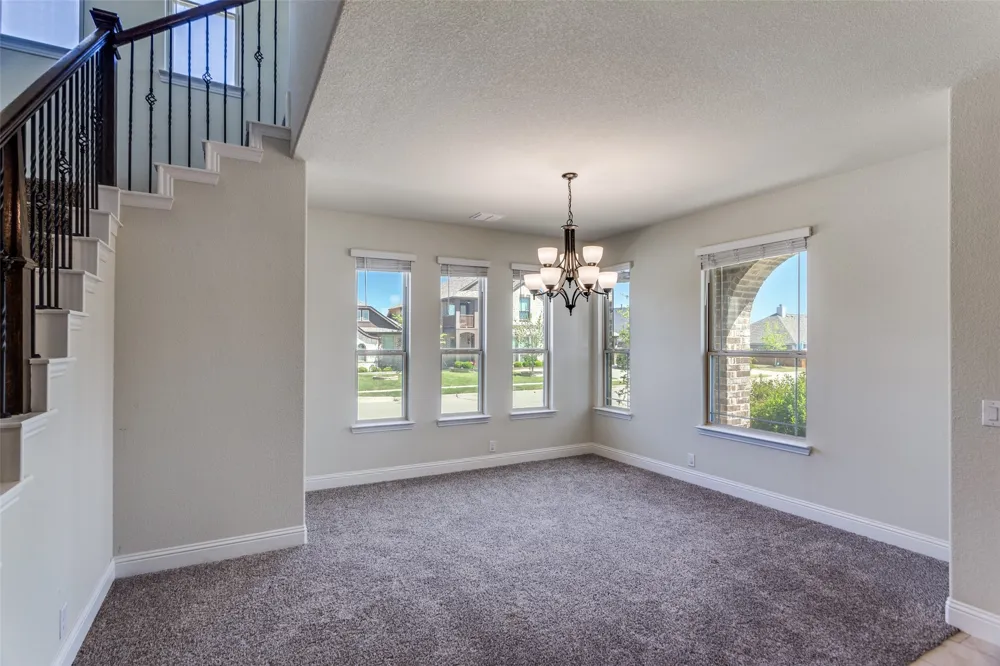 1029 Palo Oaks Drive Burleson, TX 76028