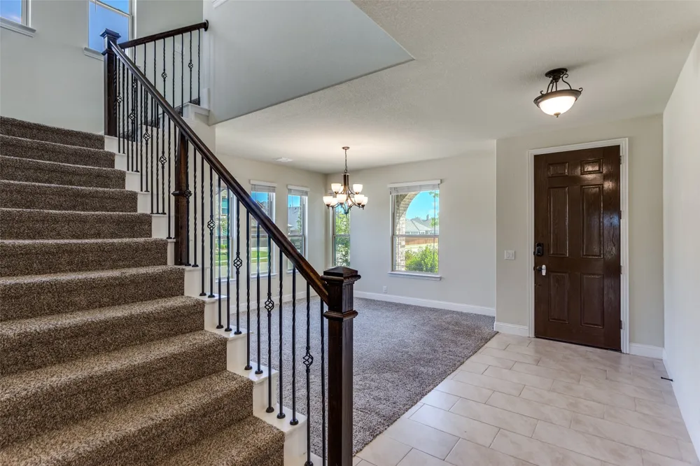 1029 Palo Oaks Drive Burleson, TX 76028