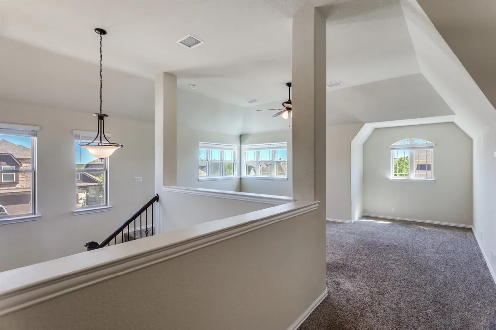1029 Palo Oaks Drive Burleson, TX 76028