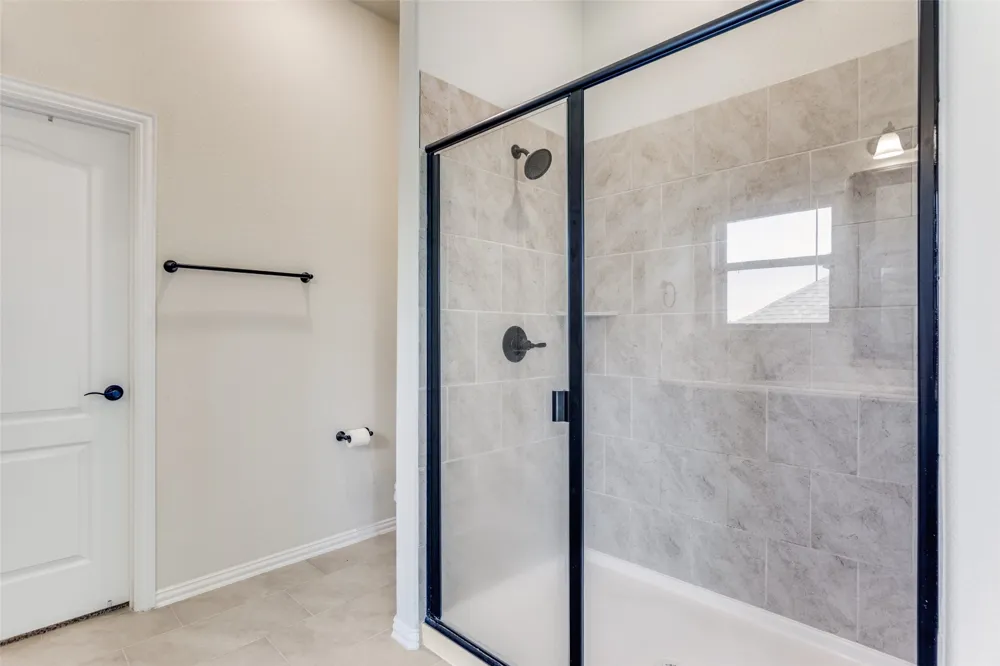 1029 Palo Oaks Drive Burleson, TX 76028