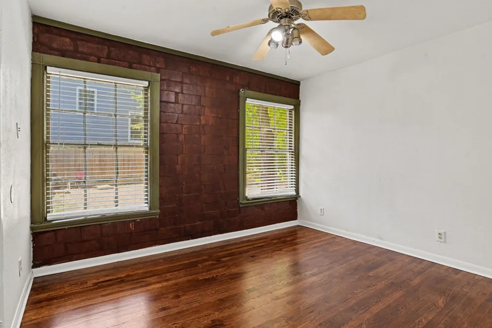 405 Prairie Dallas, TX 75246